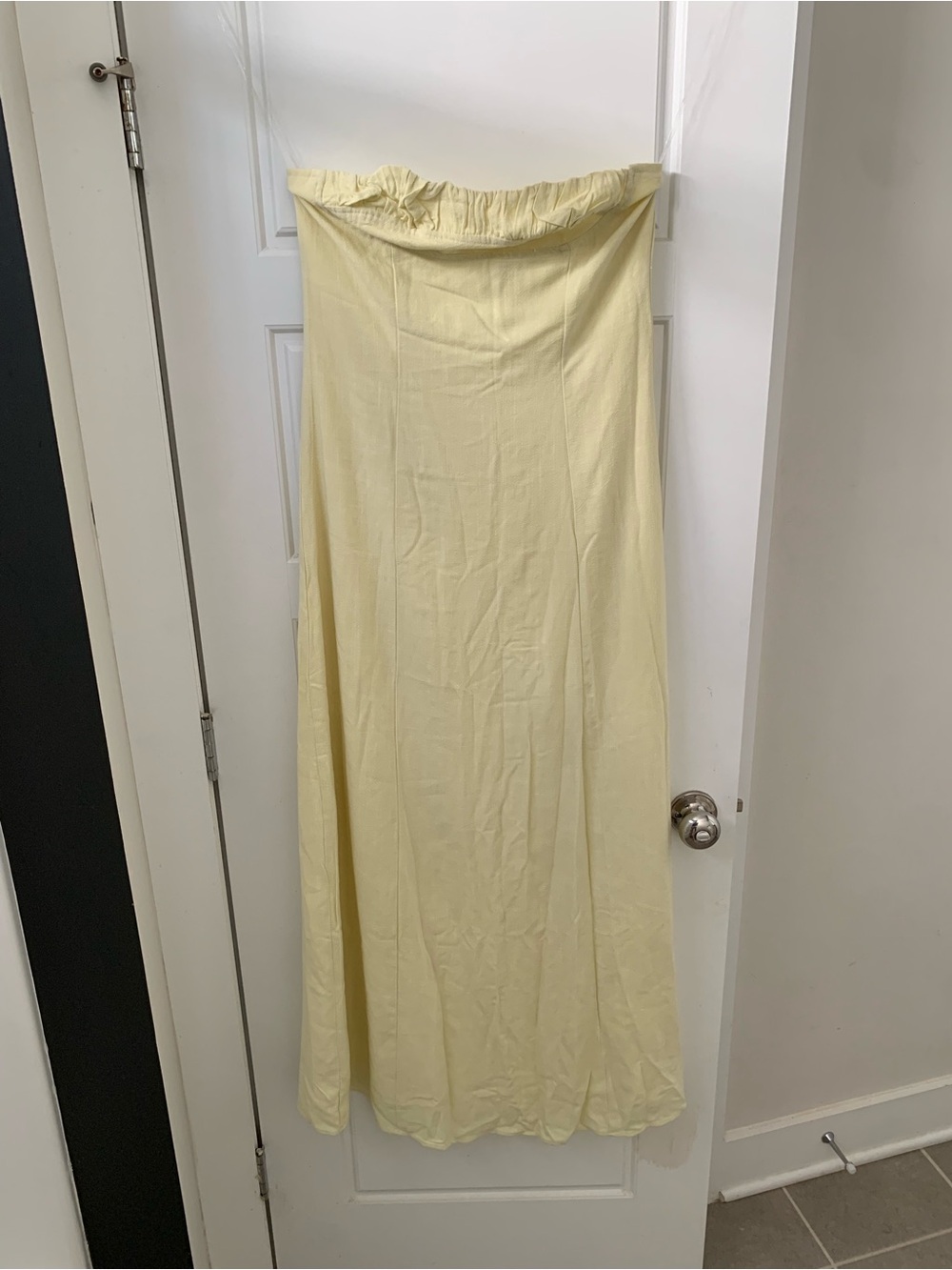 Peppermayo Tayla Linen Strapless Ruffle Bandeau Maxi Dress in Pale Yellow - Picture 3 of 4